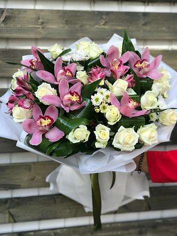 Букет цветов из: Розы и Хризантемы в Полесске