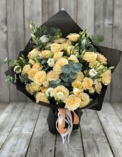 Букет цветов из:  Розы и Лизиантусы в Полесске