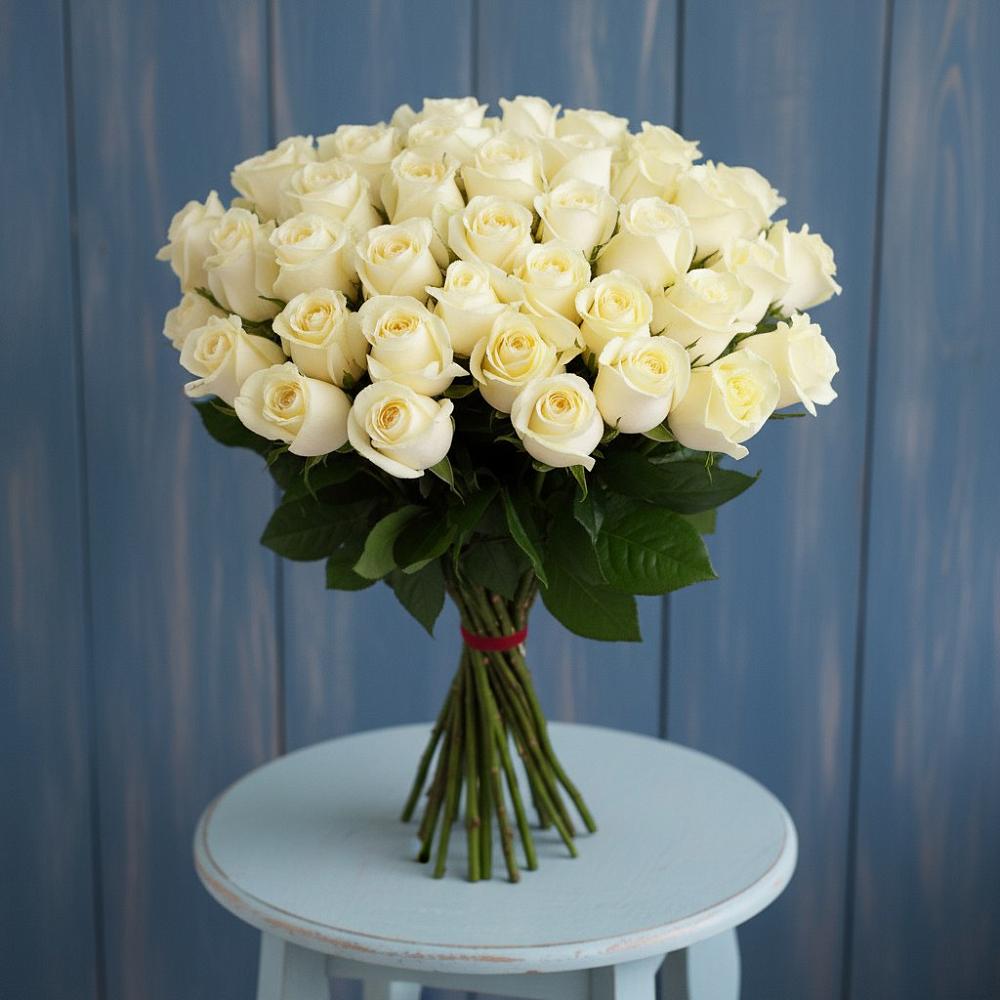 Букет 51 Белая роза Эдлесс Лав в Полесске