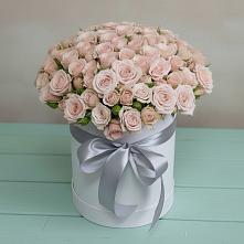 Цветочная композиция из Розы в шляпной коробке в Полесске