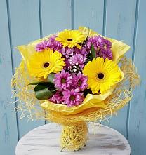 Букет цветов из:  Хризантемы и Герберы в Полесске