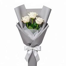 Букет 3 белые розы в Полесске