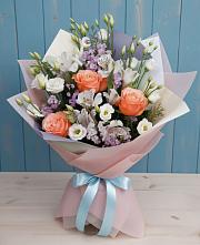 Букет цветов из:  Лизиантусы, Розы, Альстромерии и Гипсофила #REPLACE_PRED# Полесске
