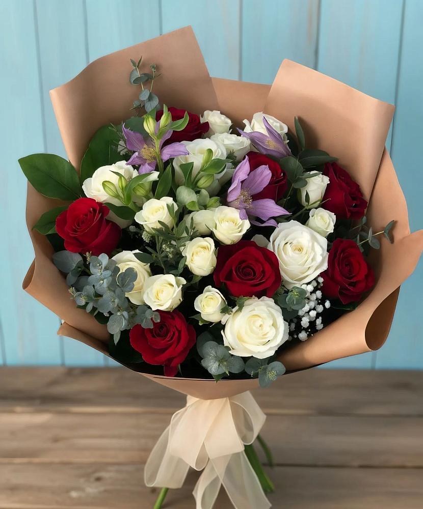 Букет цветов из: Розы и Альстромерии в Полесске
